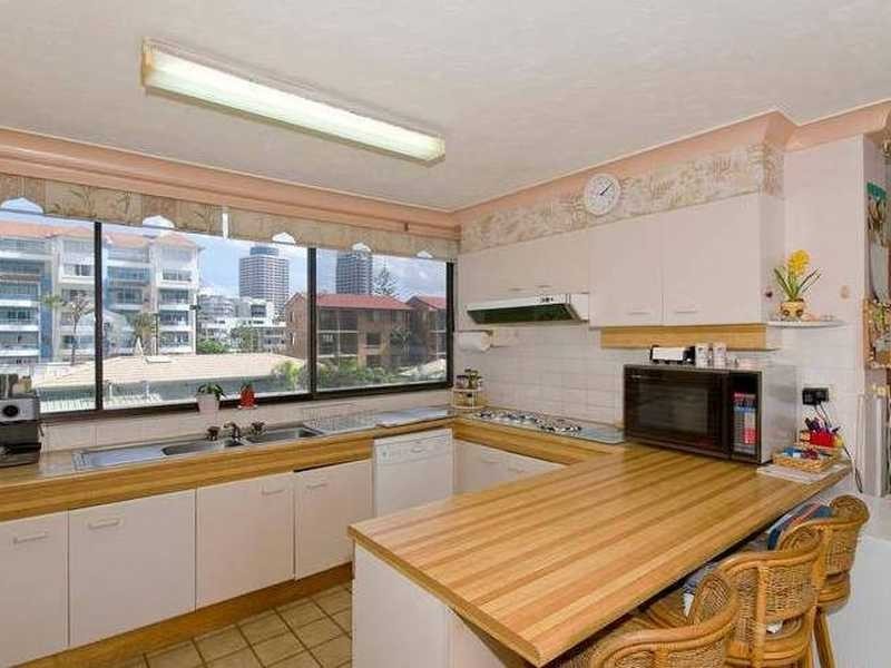 Unit 8/4 Old Burleigh Road, Surfers Paradise QLD 4217