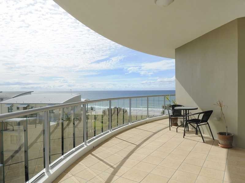 Unit 405/1 Twenty First Avenue, Palm Beach QLD 4221