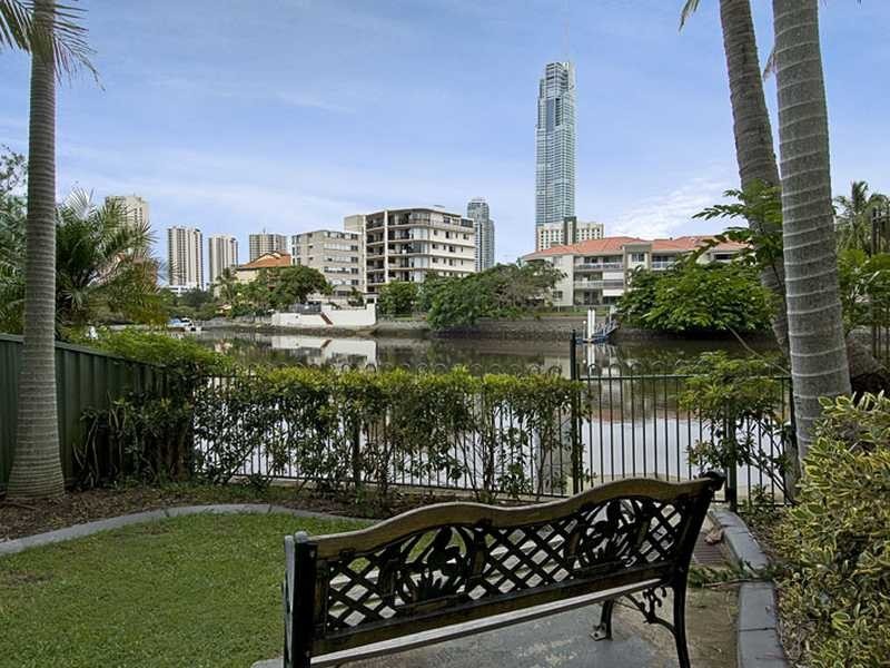 Unit 3/27 Peninsular Drive, Surfers Paradise QLD 4217