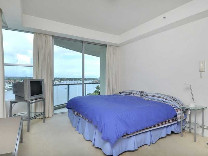 Apartment 18/40 Riverview Parade, Surfers Paradise QLD 4217