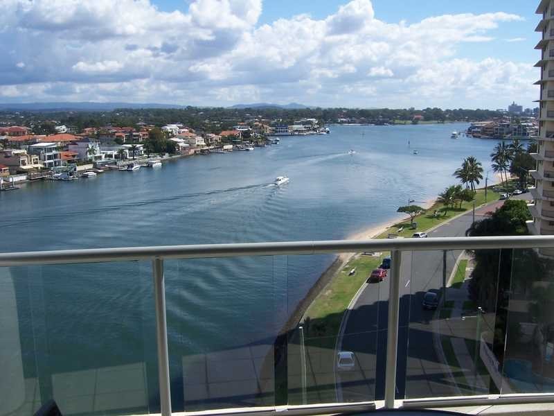 Apartment 22/40 Riverview Parade, Surfers Paradise QLD 4217