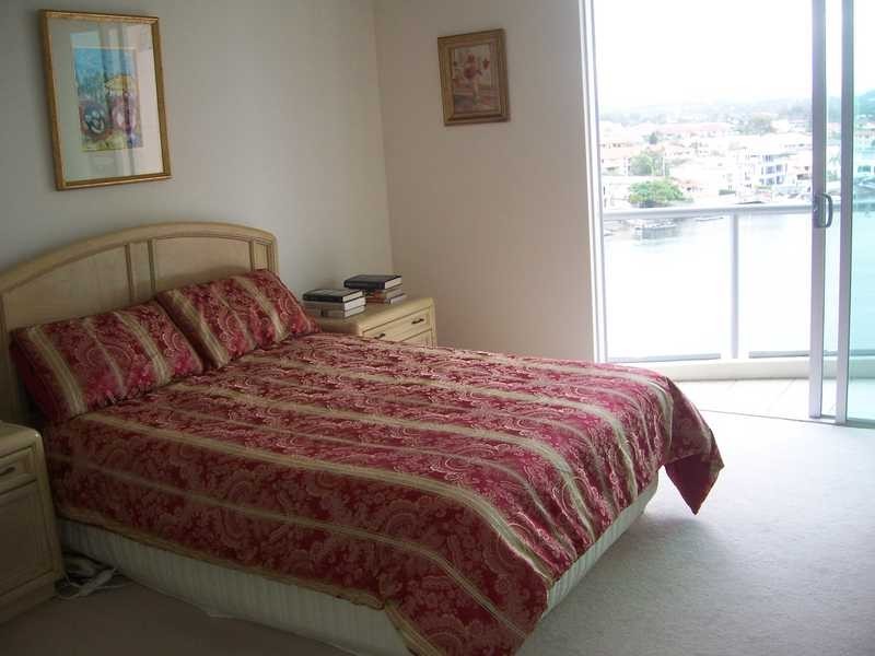 Apartment 22/40 Riverview Parade, Surfers Paradise QLD 4217