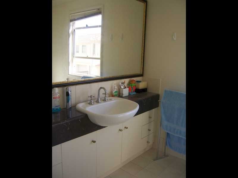 30/99 Heeb Street, Benowa QLD 4217