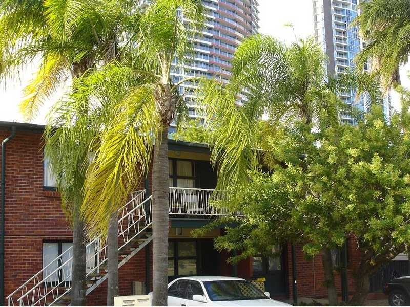 1/23 White Street, Southport QLD 4215