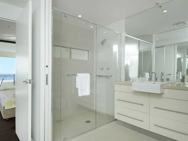 2102/89 Surf Parade, Broadbeach QLD 4218
