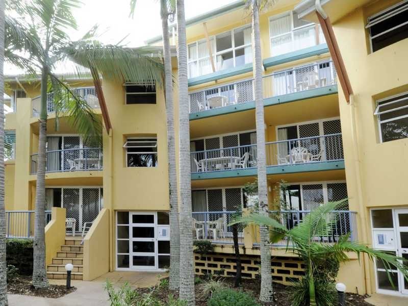 10 Alexandra Avenue, Broadbeach QLD 4218