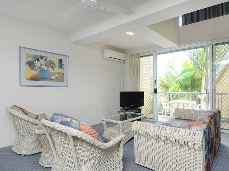 10 Alexandra Avenue, Broadbeach QLD 4218