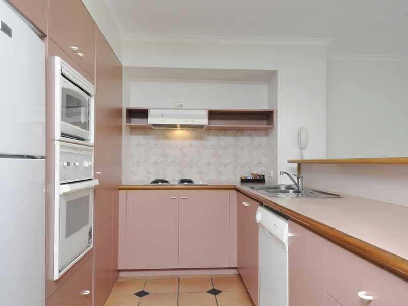 10 Alexandra Avenue, Broadbeach QLD 4218