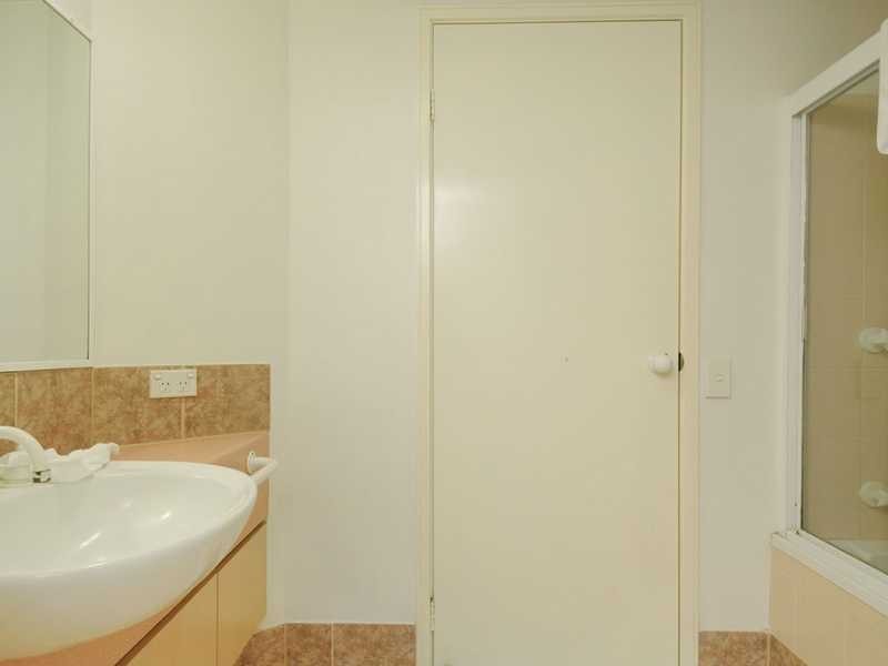 10 Alexandra Avenue, Broadbeach QLD 4218