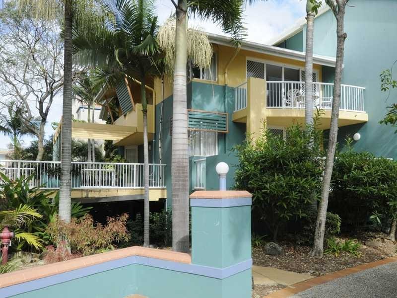 10 Alexandra Avenue, Broadbeach QLD 4218