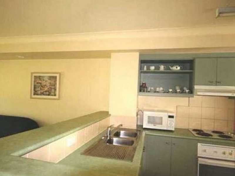 94/215 Cottesloe Drive, Mermaid Waters QLD 4218