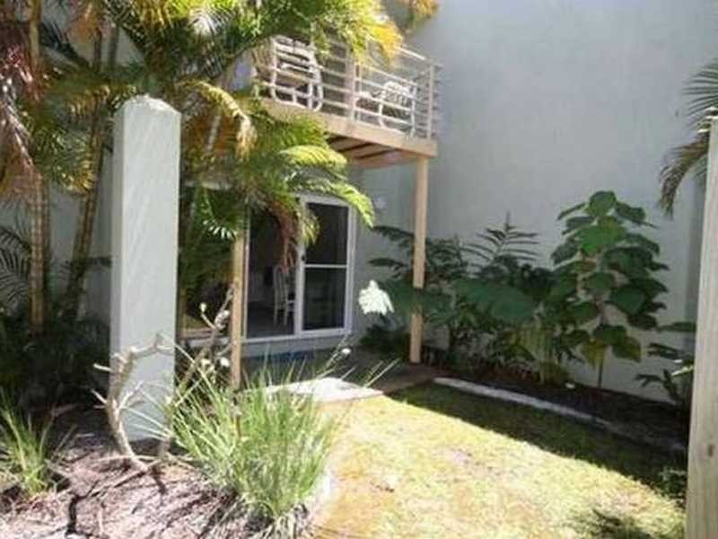 94/215 Cottesloe Drive, Mermaid Waters QLD 4218