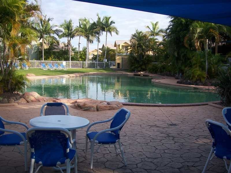 94/215 Cottesloe Drive, Mermaid Waters QLD 4218