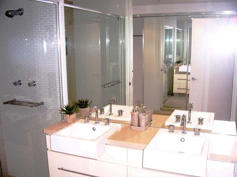 Unit 2401/89 Surf Parade, Broadbeach QLD 4218