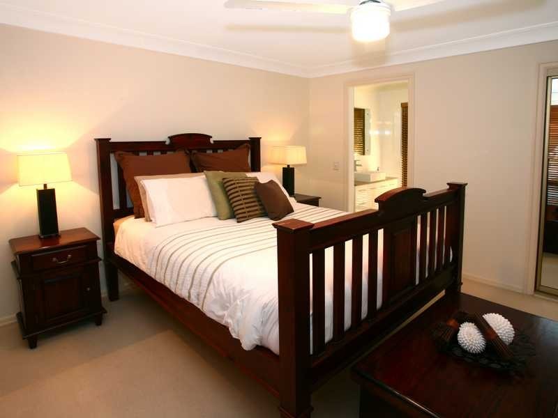 10 Long Island Court, Mermaid Waters QLD 4218