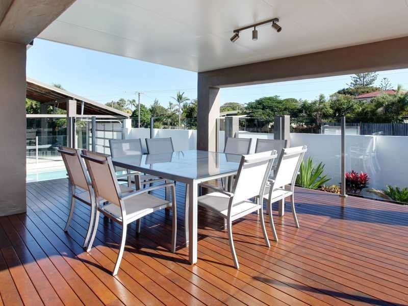 31 Albicore Street, Mermaid Waters QLD 4218