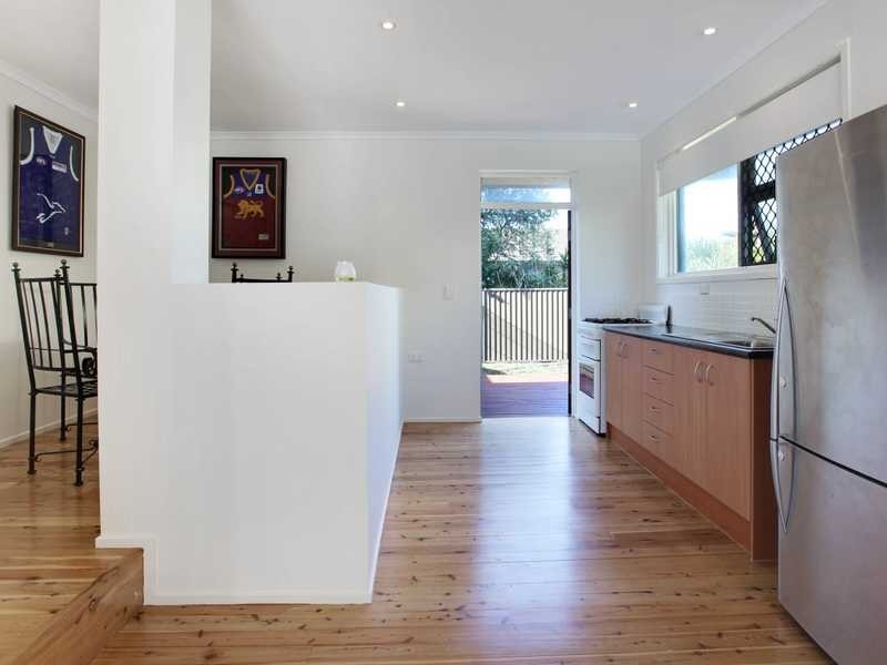 31 Albicore Street, Mermaid Waters QLD 4218