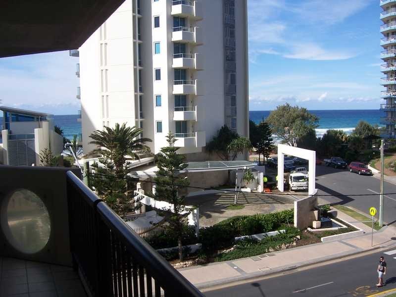 Unit 304/28 Northcliffe Terrace, Surfers Paradise QLD 4217