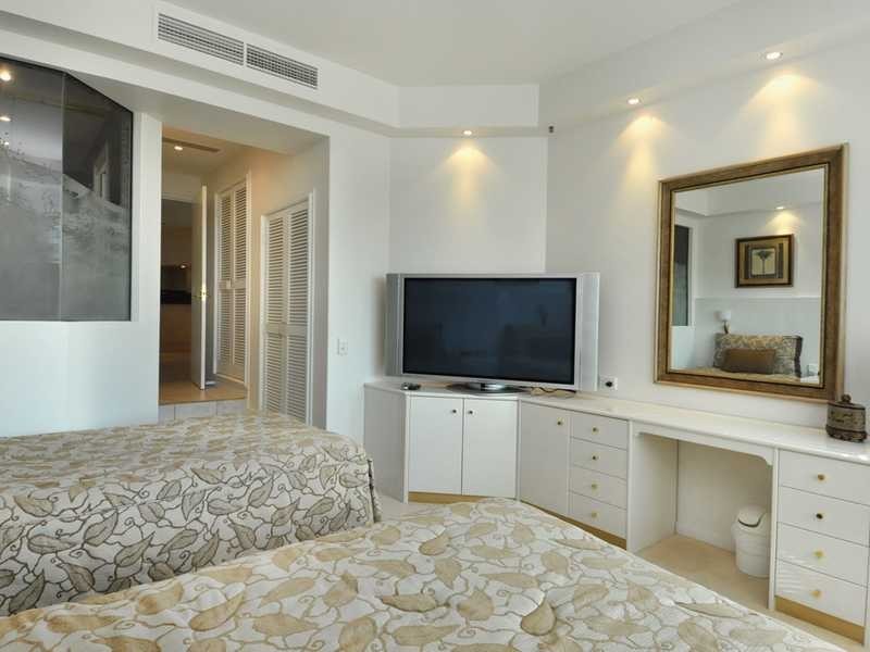 1 Seaworld Drive, Main Beach QLD 4217