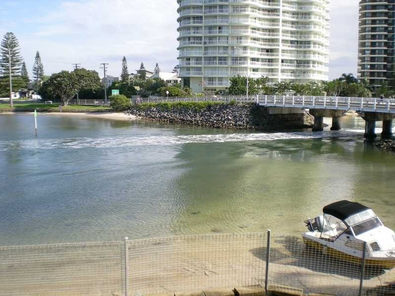 Unit 5/554 Marine Parade, Biggera Waters QLD 4216