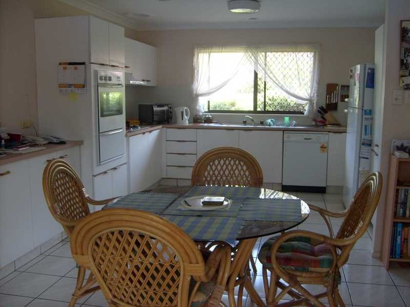 9 Peter Blondell Drive, Mermaid Waters QLD 4218