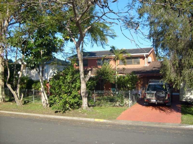 45 River Crescent, Broadbeach Waters QLD 4218