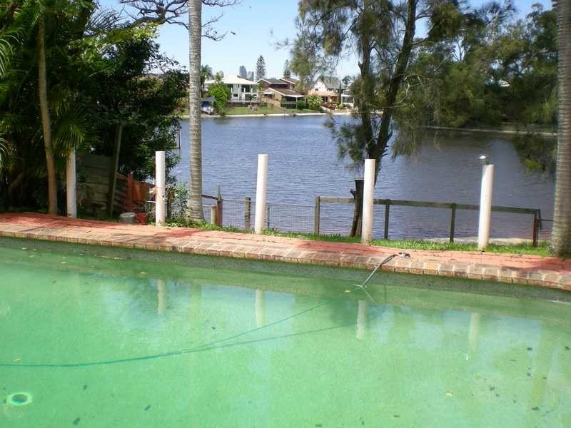 45 River Crescent, Broadbeach Waters QLD 4218
