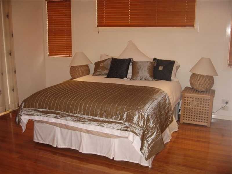 9 Doeblien Drive, South Stradbroke QLD 4216