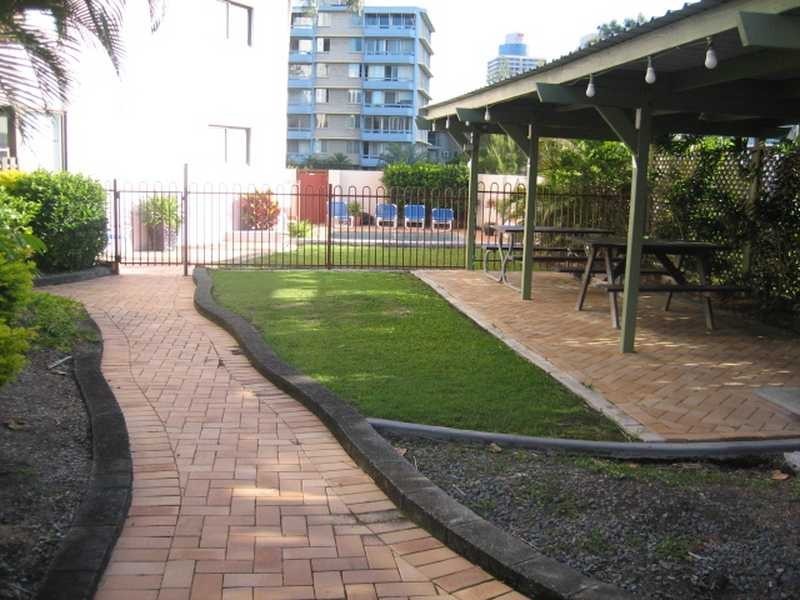 Unit 5/19 Fern Street, Surfers Paradise QLD 4217