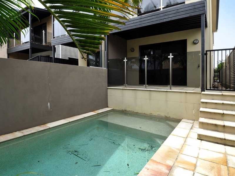 Villa 2/15 Thirteenth Avenue, Palm Beach QLD 4221