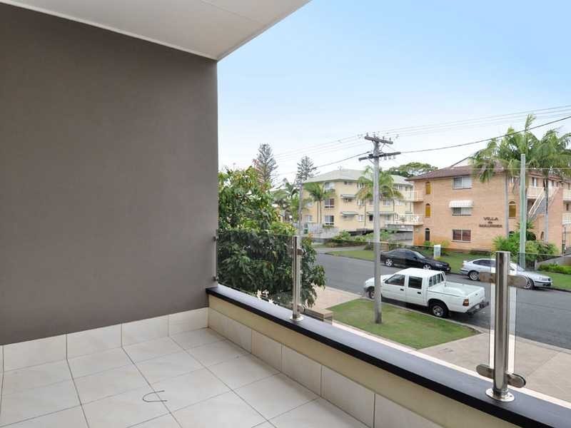 Villa 2/15 Thirteenth Avenue, Palm Beach QLD 4221