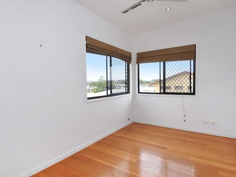 Villa 2/15 Thirteenth Avenue, Palm Beach QLD 4221