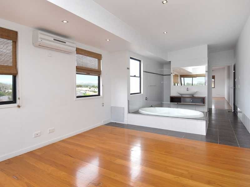 Villa 2/15 Thirteenth Avenue, Palm Beach QLD 4221