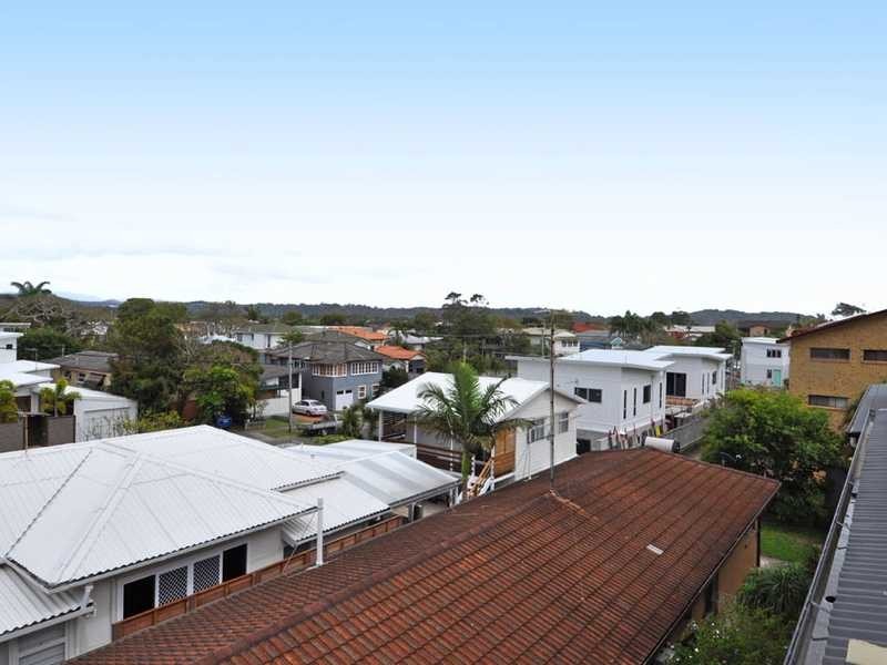 Villa 2/15 Thirteenth Avenue, Palm Beach QLD 4221