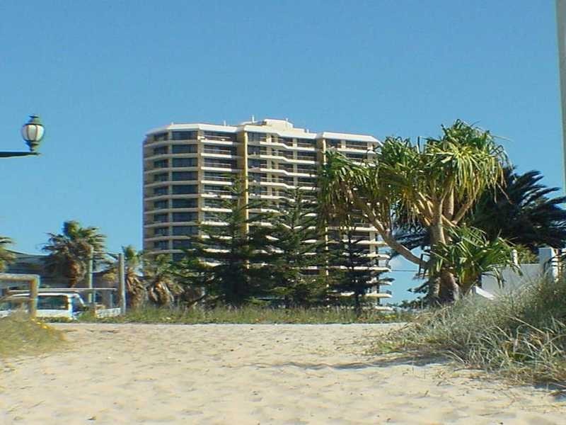 Unit 9/2981 Gold Coast Highway, Surfers Paradise QLD 4217