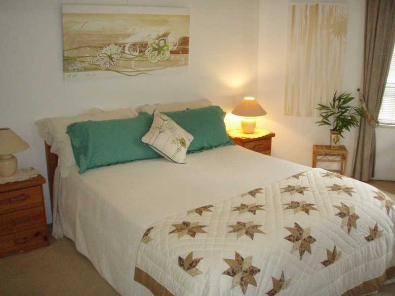 Unit 2/129 Surf Parade, Broadbeach QLD 4218