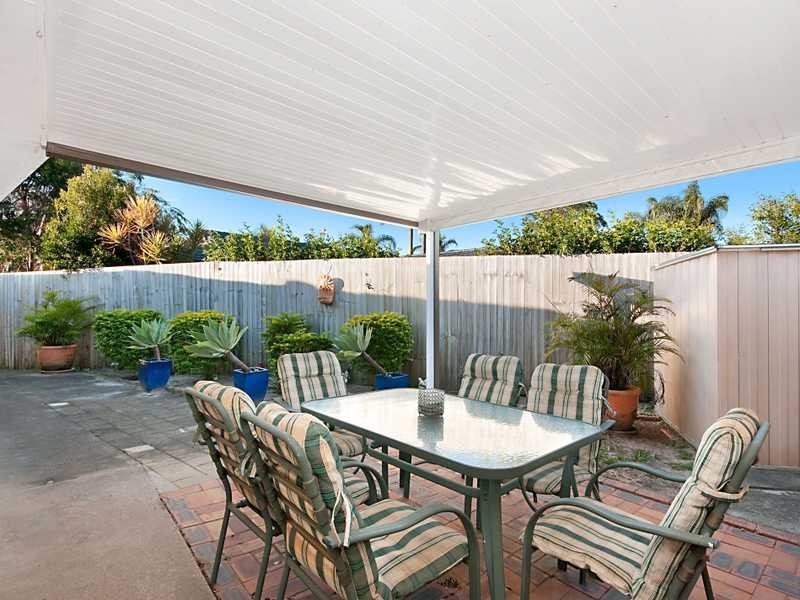 21 Fairsky Avenue, Mermaid Waters QLD 4218