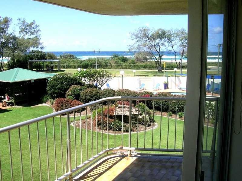 Unit 4/67 Broadbeach Boulevard, Broadbeach QLD 4218