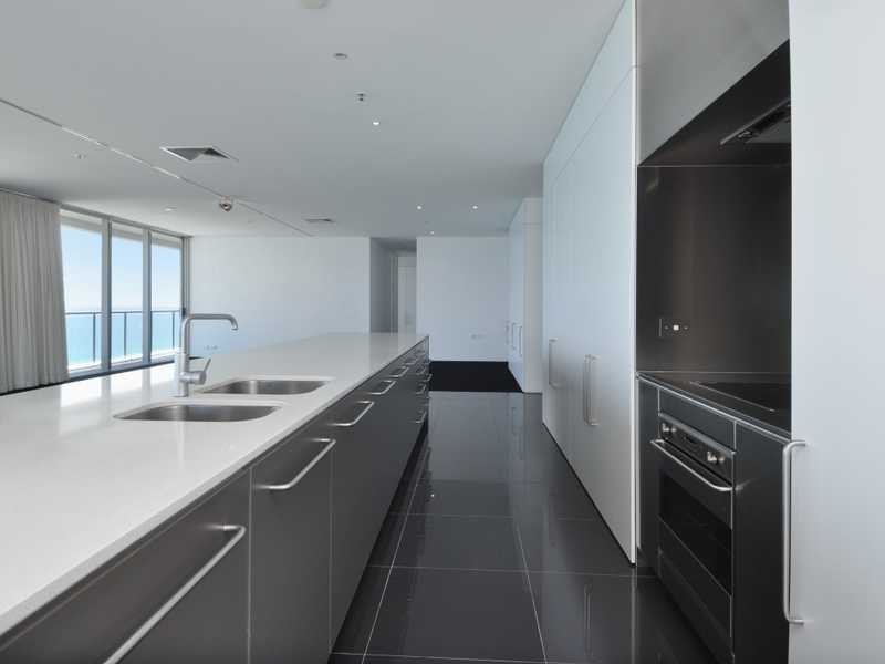 Unit 2402/159 Old Burleigh Road, Broadbeach QLD 4218