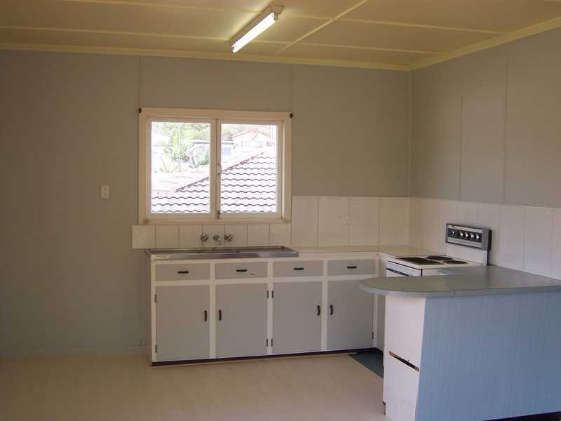 28 Petrel Avenue, Mermaid Beach QLD 4218