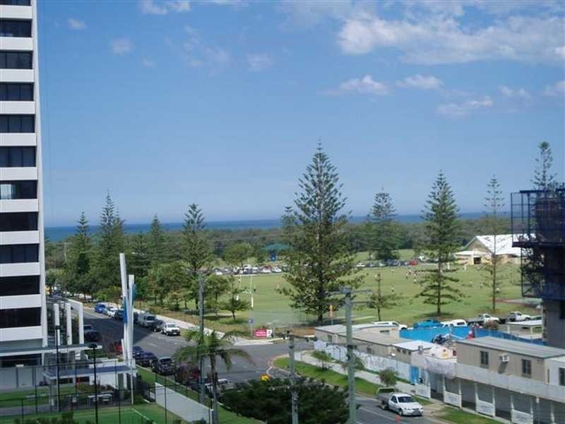 30 Surf Parade, Broadbeach QLD 4218