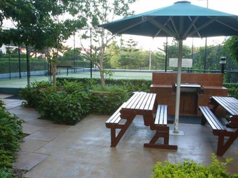 30 Surf Parade, Broadbeach QLD 4218