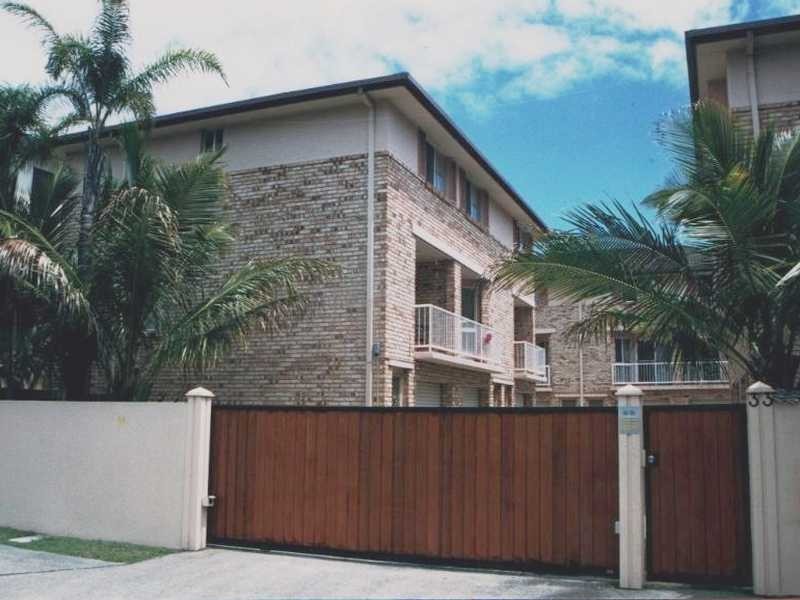 33 Cronulla Avenue, Mermaid Beach QLD 4218