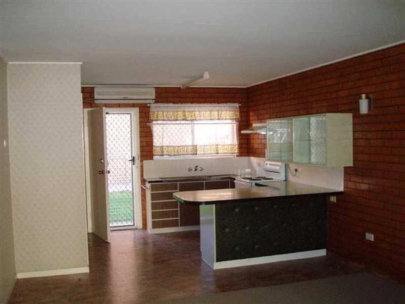 4/2 Mary Ave, Broadbeach QLD 4218