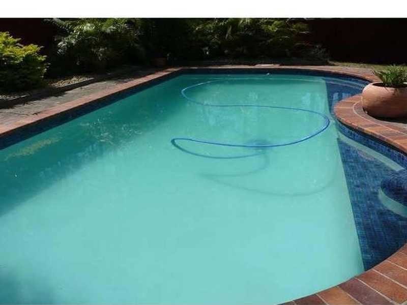 1 Tincurrin Court, Robina QLD 4226