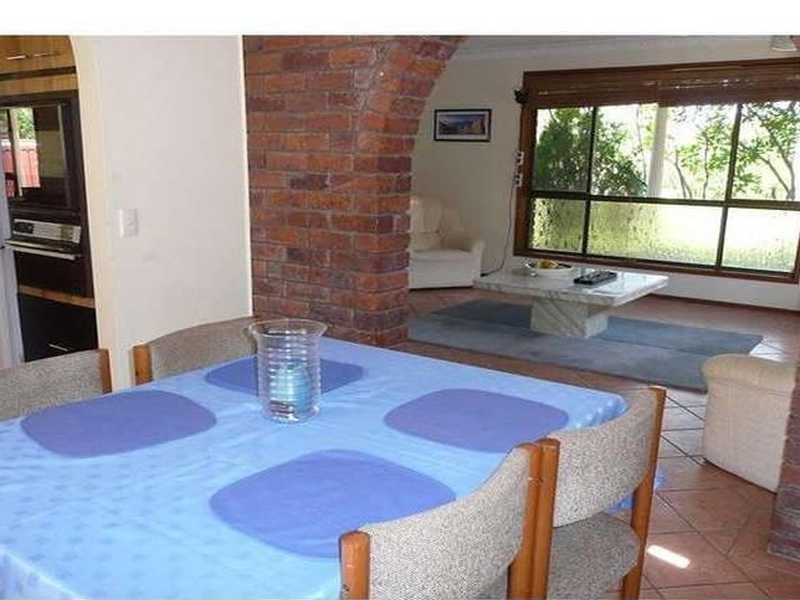 1 Tincurrin Court, Robina QLD 4226