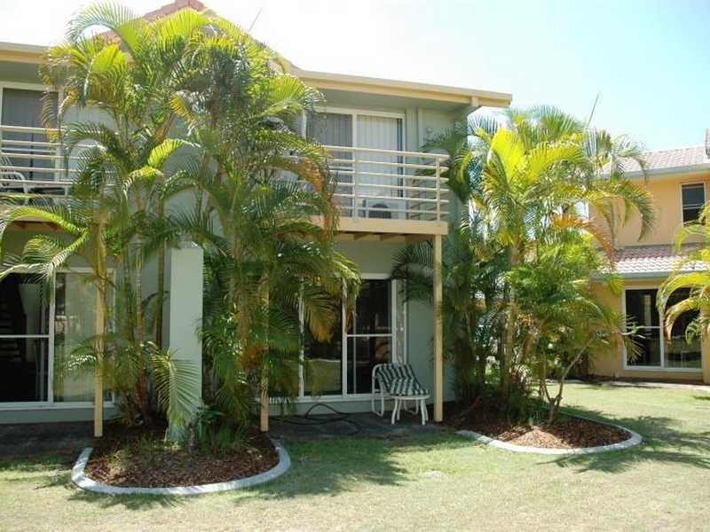 94/215 Cottesloe Drive, Mermaid Waters QLD 4218