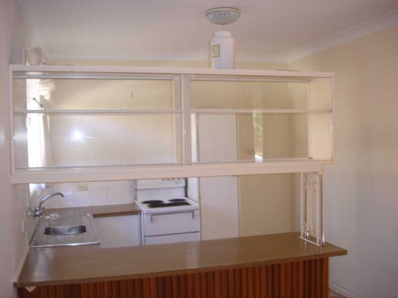 12 Elizabeth Avenue, Broadbeach QLD 4218