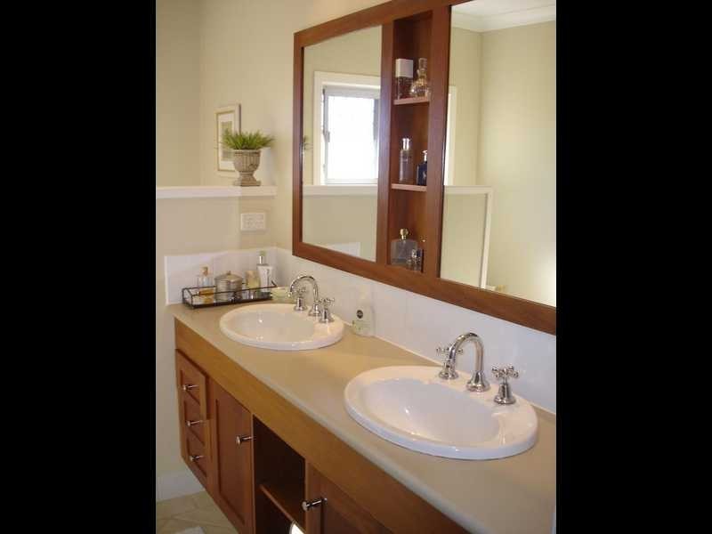 23 Albicore Street, Mermaid Waters QLD 4218