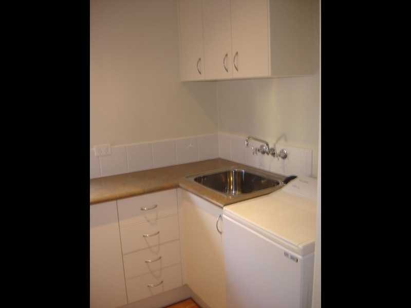 23 Albicore Street, Mermaid Waters QLD 4218